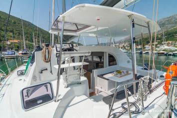 Yachtcharter Lagoon380 5