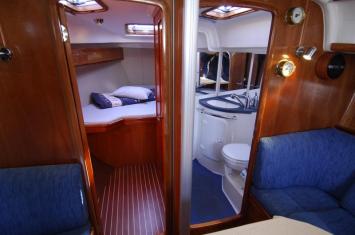 Yachtcharter Bavaria37Cruiser 4