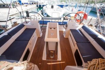 Yachtcharter Dufour460GrandLarge 12