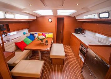 Yachtcharter Dufour460GrandLarge 16