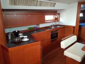 Yachtcharter Oceanis45 12