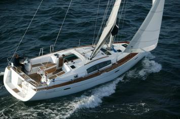 Yachtcharter Oceanis40