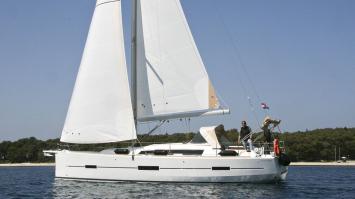 Yachtcharter Dufour412GrandLarge 4