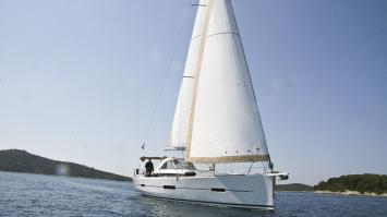 Yachtcharter Dufour412GrandLarge 7