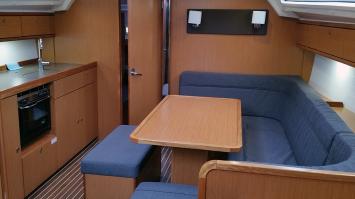 Yachtcharter BavariaCruiser41 5