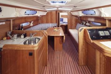 Yachtcharter Bavaria33Cruiser 3