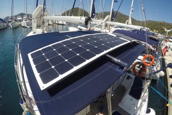 Yachtcharter Bavaria42Cruiser 4