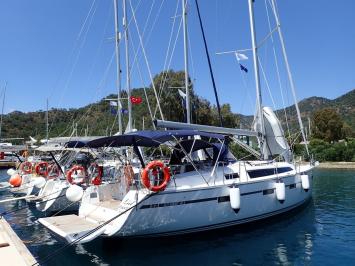 Yachtcharter BavariaCruiser41 4