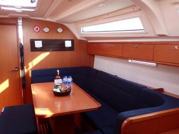 Yachtcharter BavariaCruiser41 8
