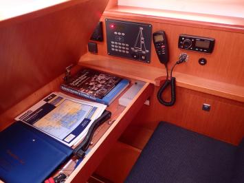 Yachtcharter BavariaCruiser41 12