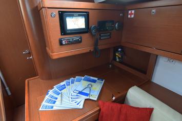 Yachtcharter Oceanis48 5Cab 7