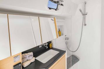 Yachtcharter Hanse460 18