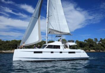 Yachtcharter Nautitech46Fly 31cab