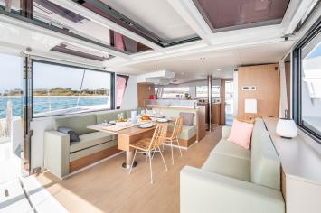 Yachtcharter Bali4 2