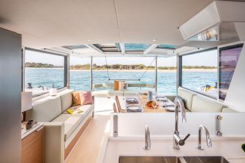Yachtcharter Bali4 3