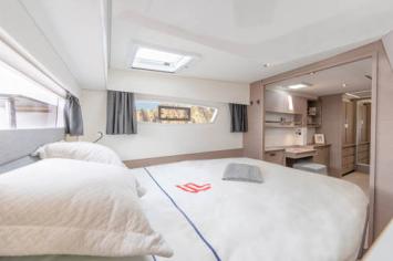 Yachtcharter FountainePajotElba45 42cab 17