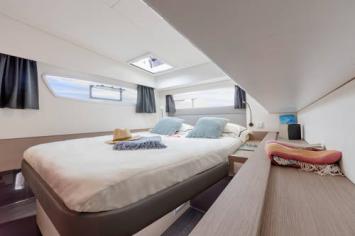 Yachtcharter FountainePajotElba45 42cab 20