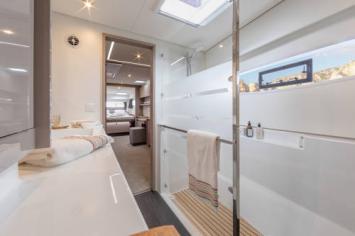 Yachtcharter FountainePajotElba45 42cab 23