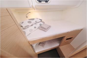 Yachtcharter Hanse460 14