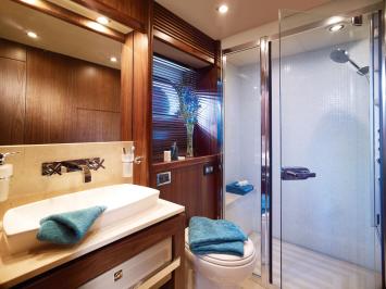 Yachtcharter Sunseeker34MetreYacht 8