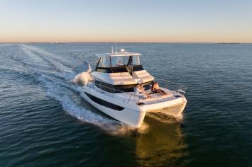 Yachtcharter Aquila42 3cab