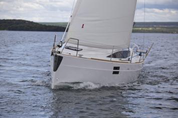 Yachtcharter Elan35Impression 2