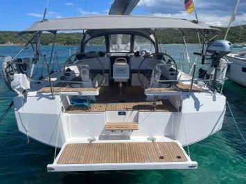 Yachtcharter BavariaC42 Paella