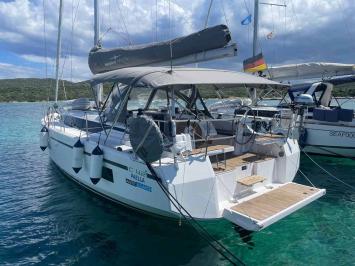 Yachtcharter BavariaC42 Paella 1