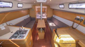 Yachtcharter First35 Kalypso 11
