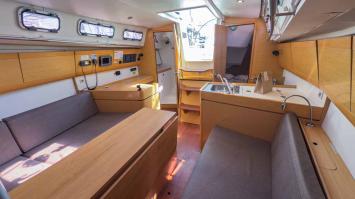 Yachtcharter First35 Kalypso 15