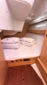 Yachtcharter First35 Kalypso 23