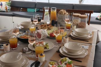 Yachtcharter FountainePajotSaba50 52cab 1