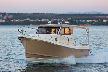 Yachtcharter Leidi660 3