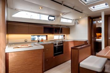 Yachtcharter Oceanis46 Circe 10