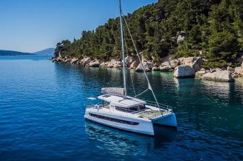 Yachtcharter BaliCatsmartOW 31cab 4