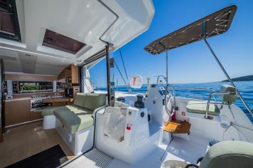 Yachtcharter BaliCatsmartOW 31cab 10