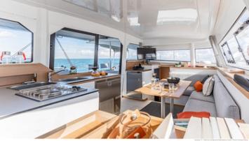 Yachtcharter Excess11 7