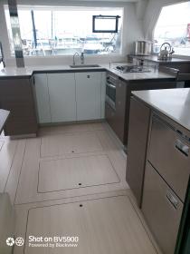Yachtcharter Leopard42 Mitsu 4
