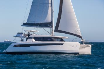 Yachtcharter Leopard50 51cab