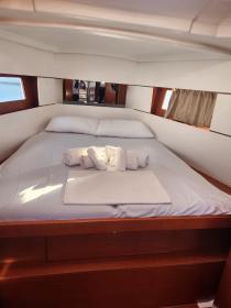Yachtcharter Oceanis38 Monica 8