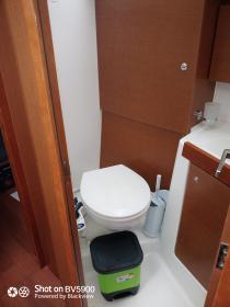 Yachtcharter Oceanis38 Monica 10