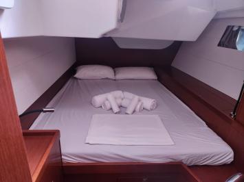 Yachtcharter Oceanis48 5Cab San Marco 8