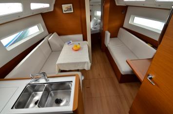 Yachtcharter SunOdyssey380 Philippa 3