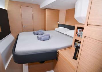 Yachtcharter Dufour48Catamaran 2