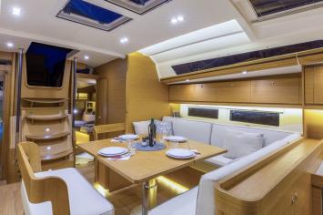 Yachtcharter Dufour520GrandLarge 4