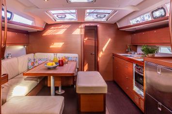 Yachtcharter Dufour460GrandLarge 4