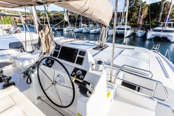 Yachtcharter Dufour48Catamaran 7
