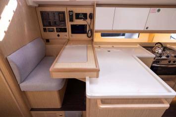 Yachtcharter BavariaC46 8