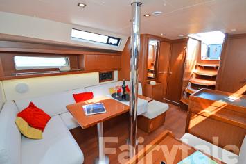 Yachtcharter Oceanis411Celebration 35