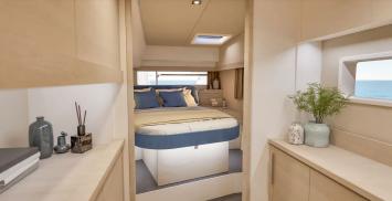 Yachtcharter FountainePajotNew44QuatourELECTRIC 41cab 5